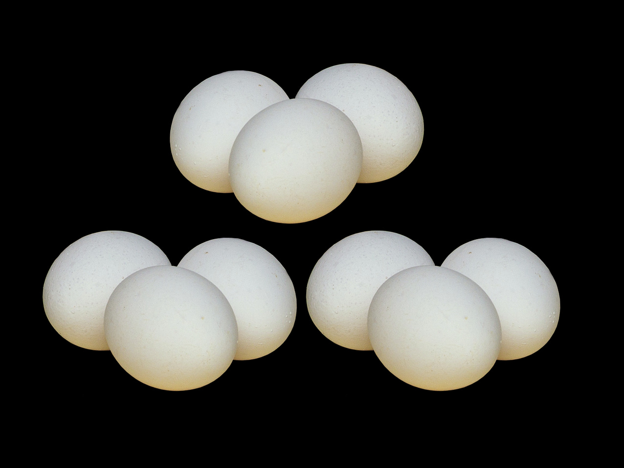 Breakfast eggs arrive chilled